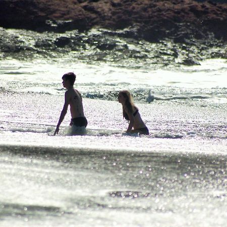 Bonito Piso Con Piscina, Playa La Tejitaアパートメント エクステリア 写真